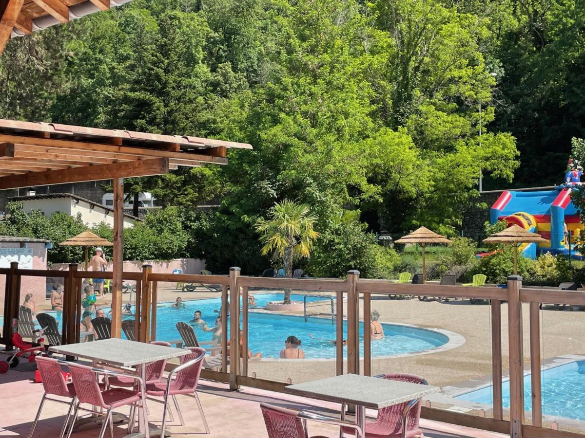 Camping Avec Piscine Et Riviere A Tournon Sur Rhone Ardeche Ngoại thất bức ảnh